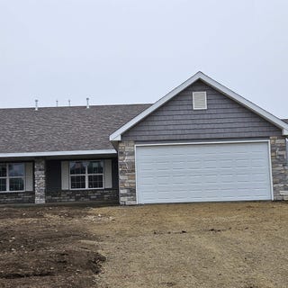 /international/us/4420-squaw-valley-drive-loves-park-il-110106734309/