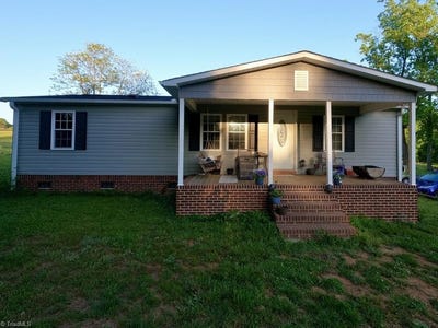 /international/us/123-little-macy-lane-ararat-nc-110099141064/