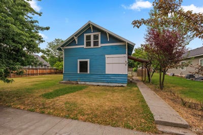 /international/us/928-w-4th-st-weiser-id-110108738379/