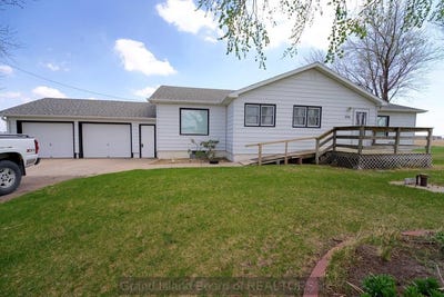 /international/us/2715-north-rd-grand-island-ne-110107336332/