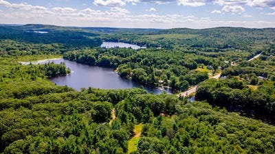 /international/us/2409-w-state-rd-ashby-ma-110101062551/