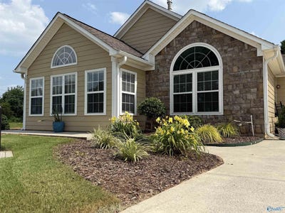 /international/us/2072-madison-villas-way-madison-al-110100025816/