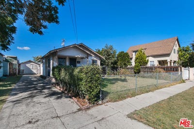 /international/us/6535-regent-st-huntington-park-ca-110108719016/