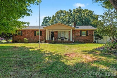 /international/us/1410-36th-avenue-drive-ne-hickory-nc-110120108099/