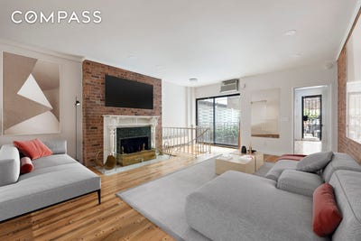 /international/us/59-east-74th-street-new-york-ny-110108480318/