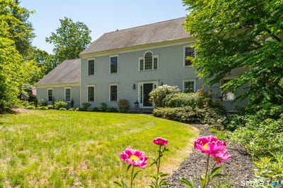 /international/us/351-bartlett-drive-madison-ct-110108577651/