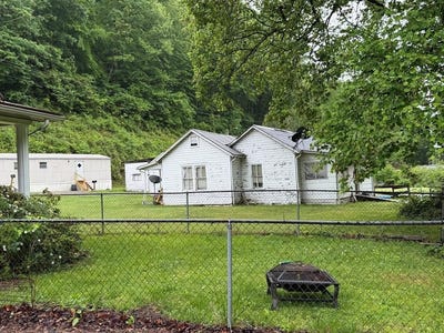 /international/us/110-bill-king-hollow-pikeville-ky-110109366913/