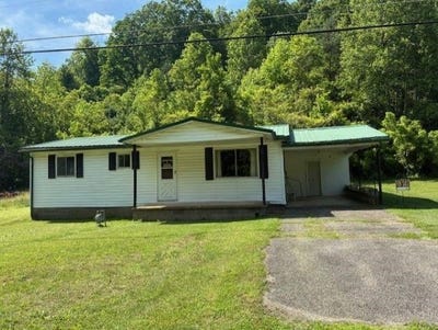 /international/us/1255-newcomb-creek-road-wayne-wv-110108502067/