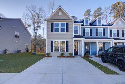 /international/us/495-green-fern-drive-summerville-sc-110105282876/