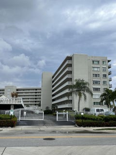 /international/us/801-lake-shore-drive-lake-park-fl-110098598742/