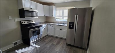 /international/us/2912-woodleigh-street-winston-salem-nc-110107782491/