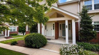 /international/us/1-glen-echo-lane-st-peters-mo-110107828173/