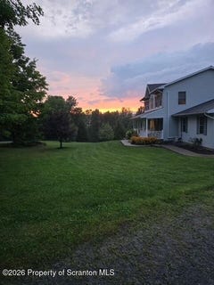 /international/us/1092-bardwell-road-factoryville-pa-110110000525/