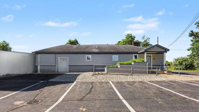 /international/us/8750-portage-industrial-drive-portage-mi-110108874744/