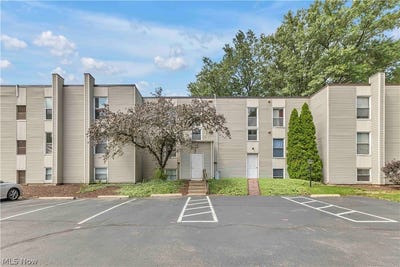 /international/us/1633-cedarwood-drive-westlake-oh-110109888735/