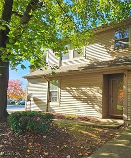 /international/us/215-s-aspen-court-unit-2-warren-oh-110095486669/