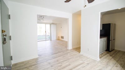 /international/us/11602-vantage-hill-reston-va-110107339393/