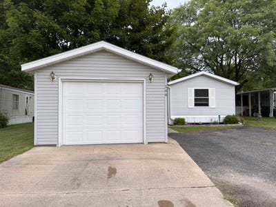 /international/us/144-whitetail-boulevard-wisconsin-dells-wi-110110026713/