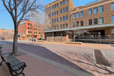 /international/us/151-n-rock-island-st-apt-2f-wichita-ks-110107845553/