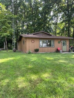 /international/us/17448-lakeview-drive-vandalia-mi-110100864795/