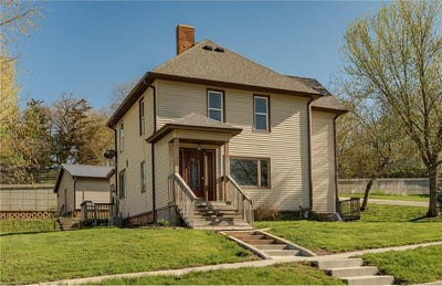 /international/us/113-valley-street-ne-preston-mn-110106442609/