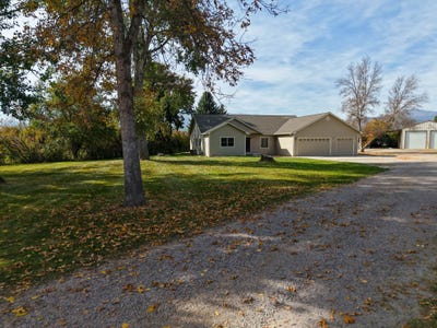 /international/us/955-clements-road-missoula-mt-110120536561/