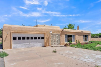 /international/us/22-paizalas-drive-bosque-nm-110108442238/