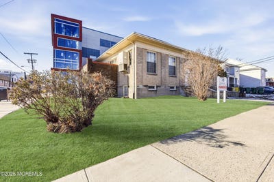 /international/us/200-monmouth-avenue-lakewood-nj-110105018032/
