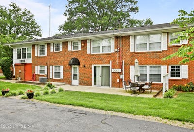 /international/us/1643-greenland-park-cir-shelbyville-ky-110100196745/