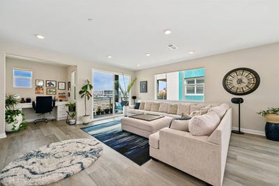 /international/us/1855-montage-ave-chula-vista-ca-110101117095/