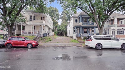 /international/us/451-hamilton-street-albany-ny-110110321480/