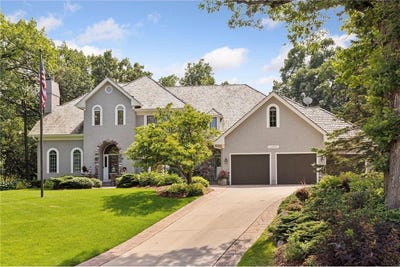 /international/us/13985-crowne-hill-lane-minnetonka-mn-110101149583/