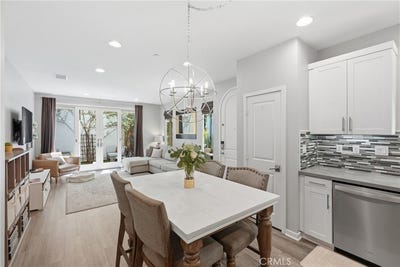 /international/us/5573-palm-drive-hawthorne-ca-110107652301/