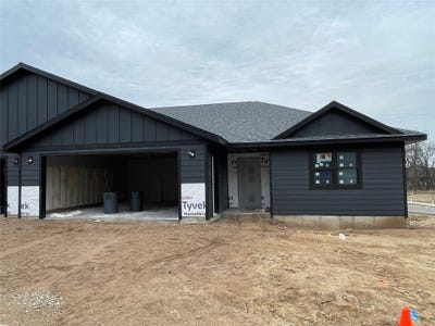 /international/us/2811-patrick-john-drive-eau-claire-wi-110104056894/