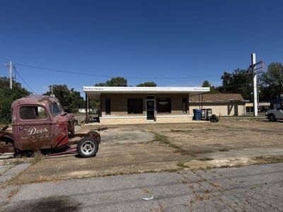 /international/us/301-first-street-fisk-mo-110110374265/