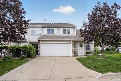 /international/us/3799-village-run-drive-des-moines-ia-110107661894/