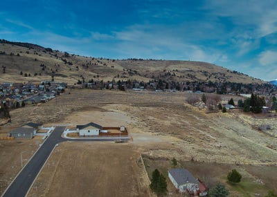 /international/us/shalynn-drive-klamath-falls-or-110099171081/