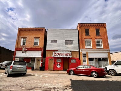 /international/us/1611-5th-ave-new-kensington-pa-110107306972/