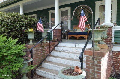 /international/us/113-w-2nd-street-big-stone-gap-va-110105781465/