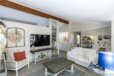 /international/us/39-rustic-place-camdenton-mo-110105848672/