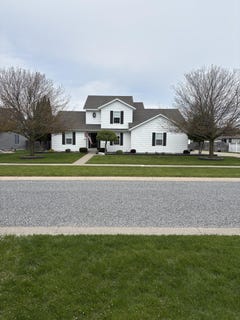 /international/us/8876-swancrest-drive-saginaw-mi-110108237829/