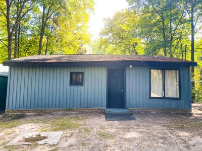 /international/us/1414-denton-creek-road-beaverton-mi-110110381586/