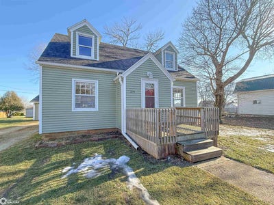 /international/us/315-s-reynolds-street-latimer-ia-110104613411/