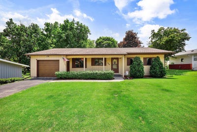 /international/us/135-13th-avenue-baraboo-wi-110100529102/
