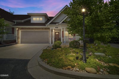 /international/us/523-apple-view-way-sevierville-tn-110100800642/