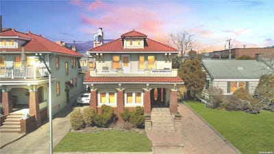 /international/us/61-w-walnut-street-long-beach-ny-110096106911/