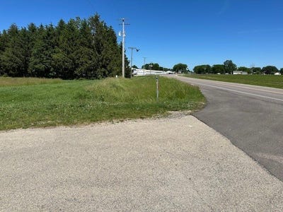 /international/us/30-us-30-highway-shabbona-il-110092231647/