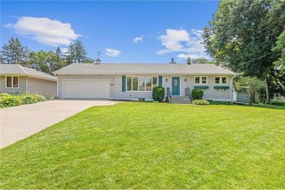 /international/us/1456-burke-avenue-w-roseville-mn-110100840332/