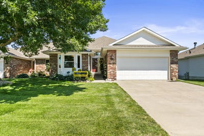 /international/us/1018-shoal-pointe-drive-carter-lake-ia-110100578984/