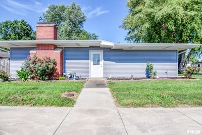 /international/us/611-n-webster-street-taylorville-il-110101233735/?lang=en